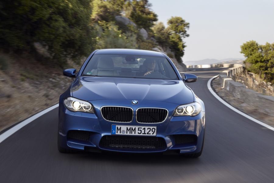  BMW M5 2011 года  (фото 190 из 344)